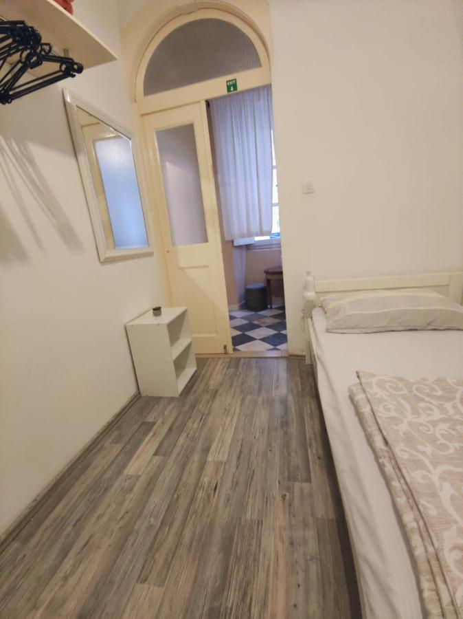 Appartamento House Nina Ragusa Esterno foto